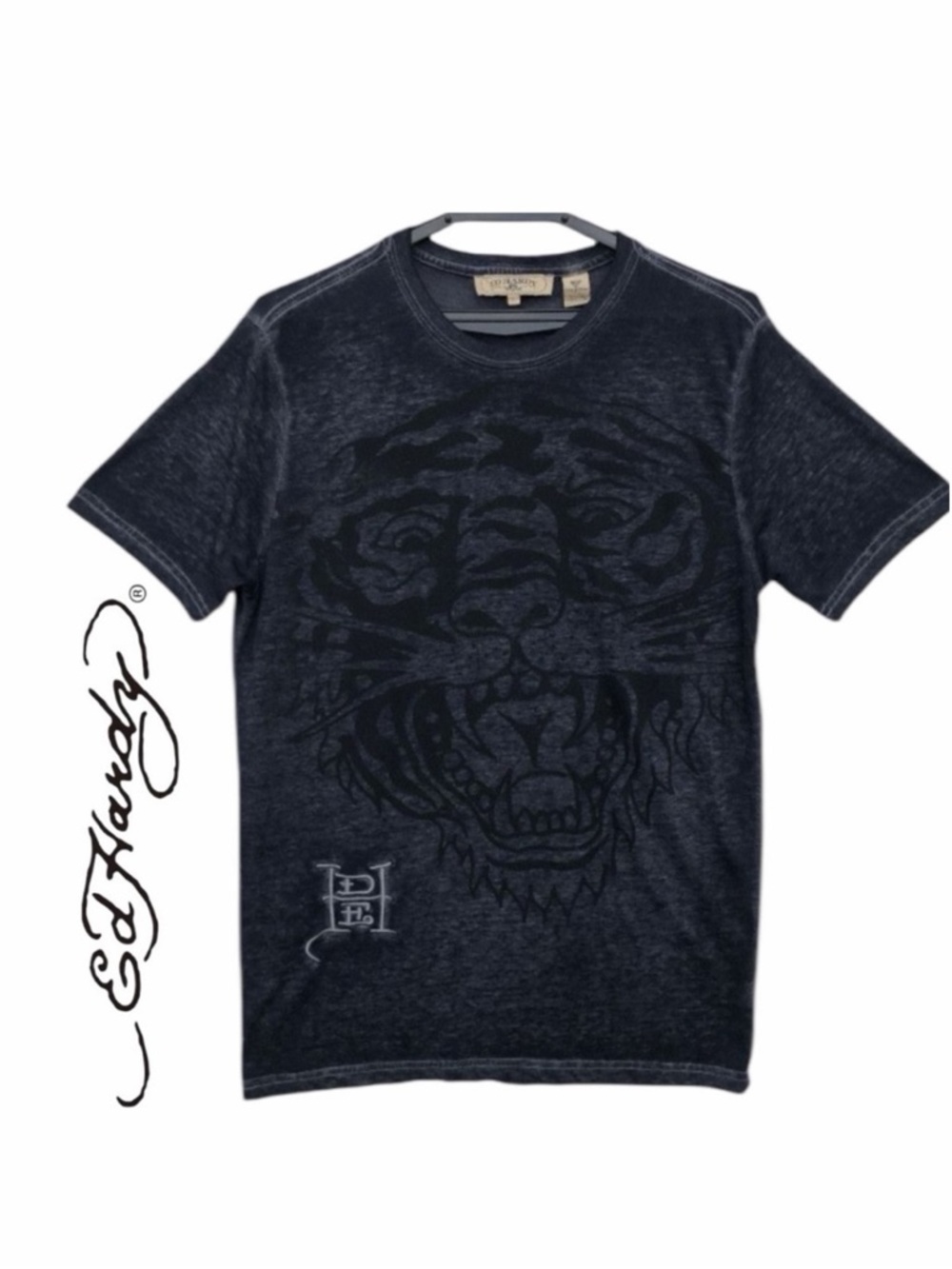 Ed Hardy RARE Men’s Graphic Short Sleevee Tee - Size XL